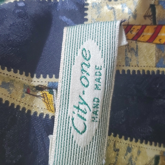 City-one hand made necktie - Picture 4 of 5